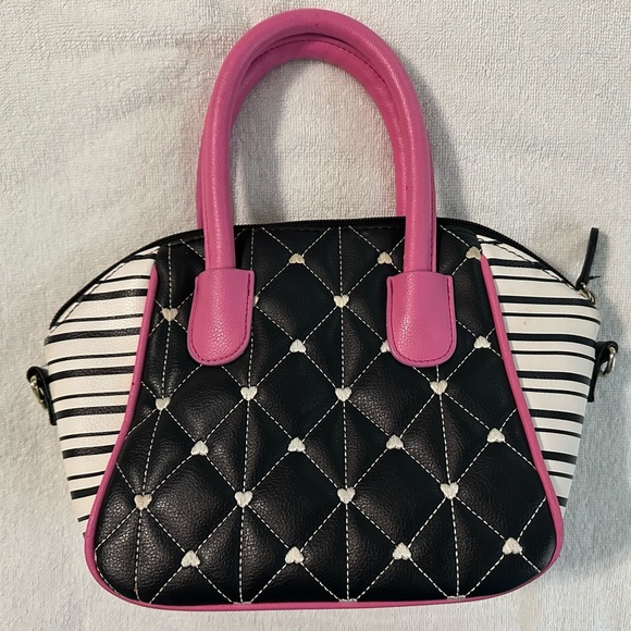 Luv Betsey by Betsey Johnson Y2K quilted faux leather mini satchel - Picture 2 of 12